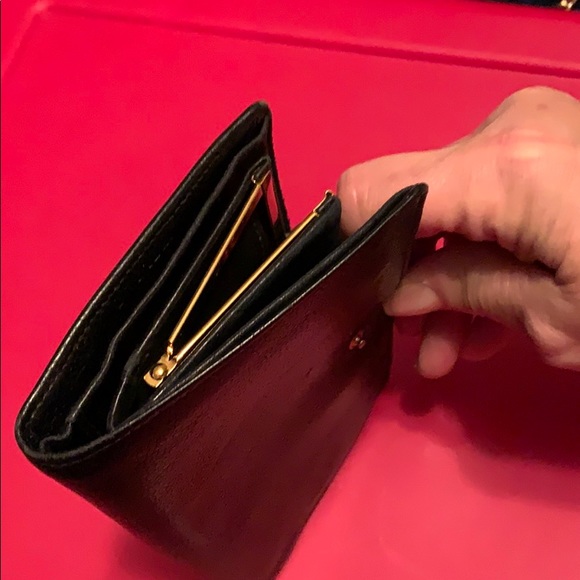 CHANEL VINTAGE WALLET - Picture 10 of 12